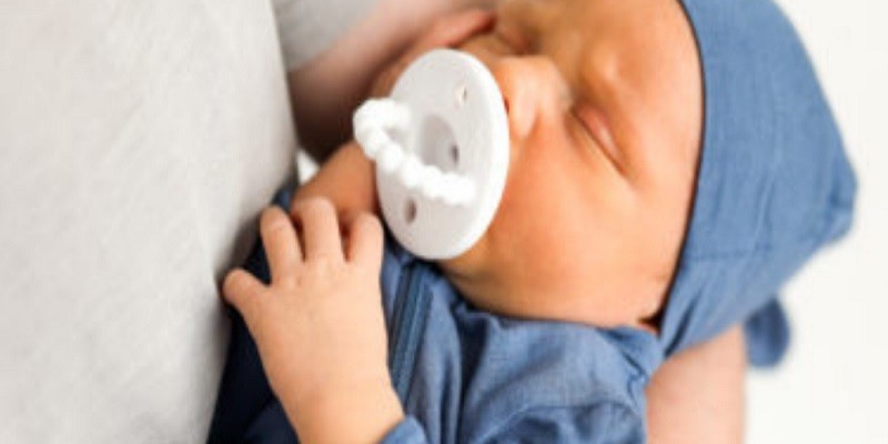 How To Keep Pacifier In Baby'S Mouth