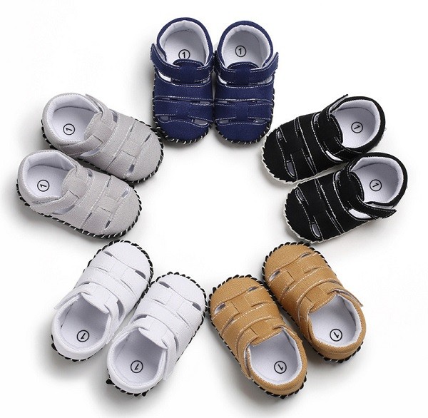 What shoes size is a 1 year old