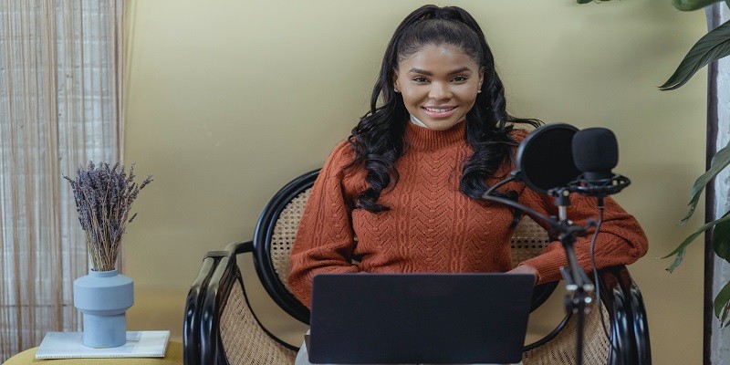 Boost Your Income with These 3 Social Media Opportunities for Stay-at-Home Moms