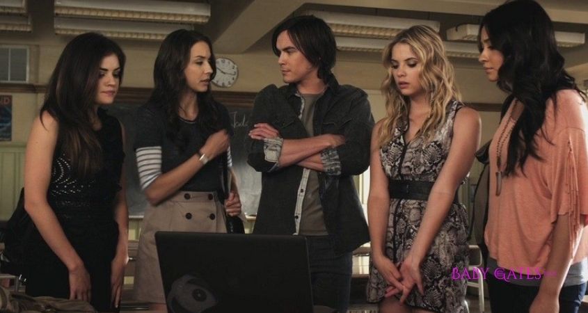 When Does Arias Parents Find Out About Ezra