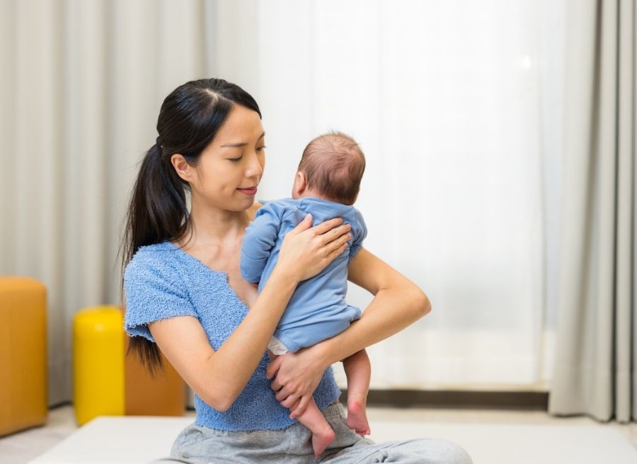 how moms can manage stress after having a baby