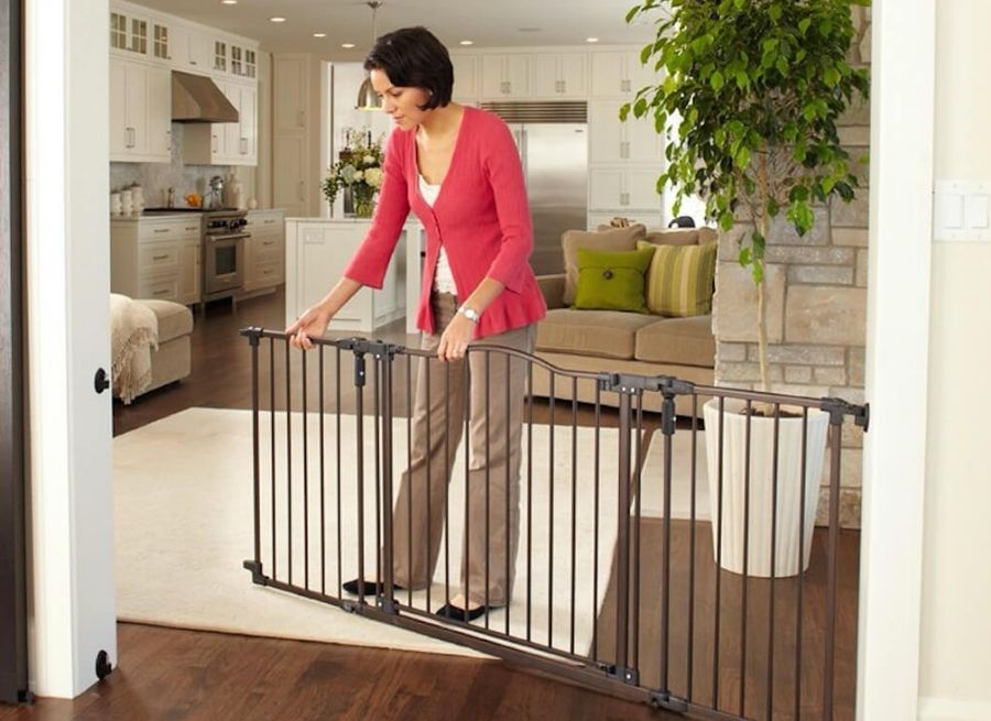 best baby gates for wide openings and large spaces